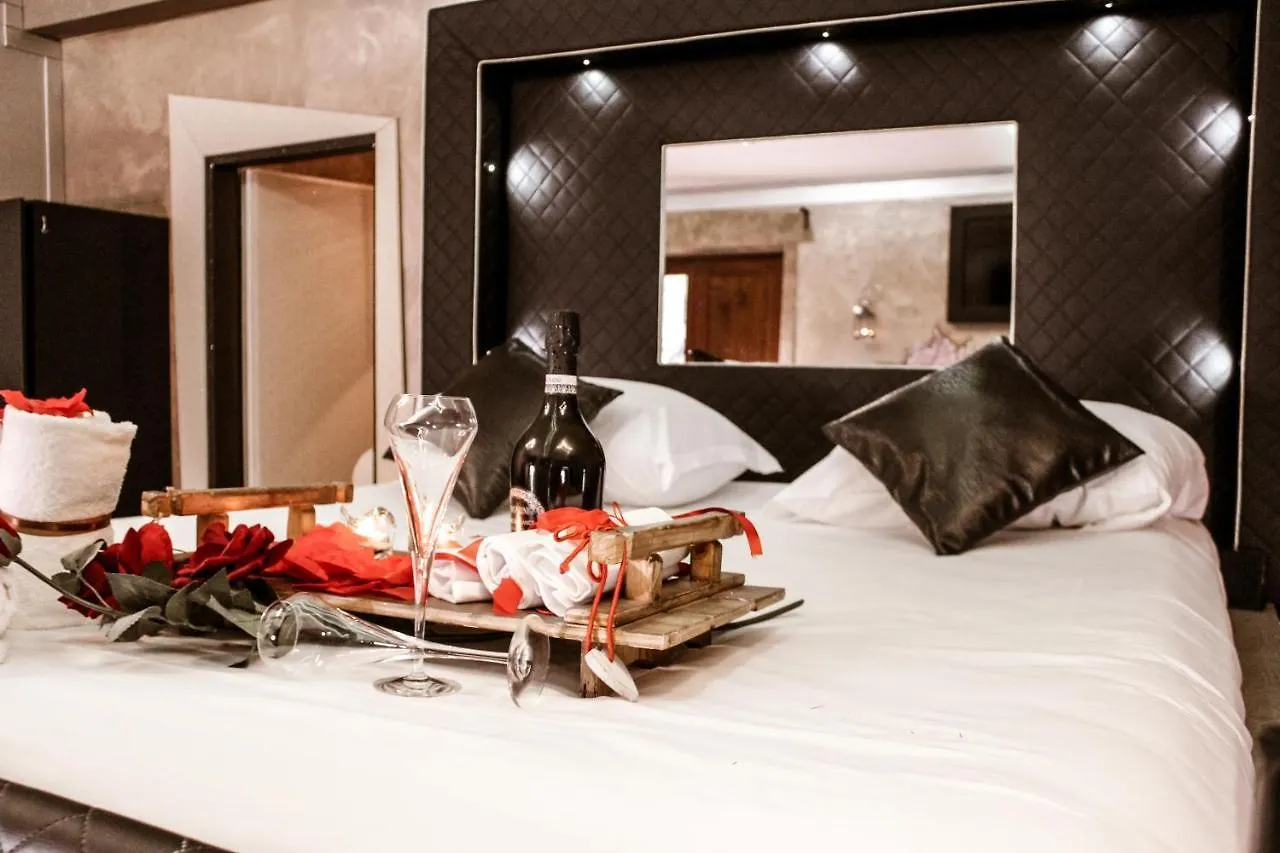 ***** Bed & Breakfast Spa B&B Roma D'Autore Il Nido D'Amore Italy